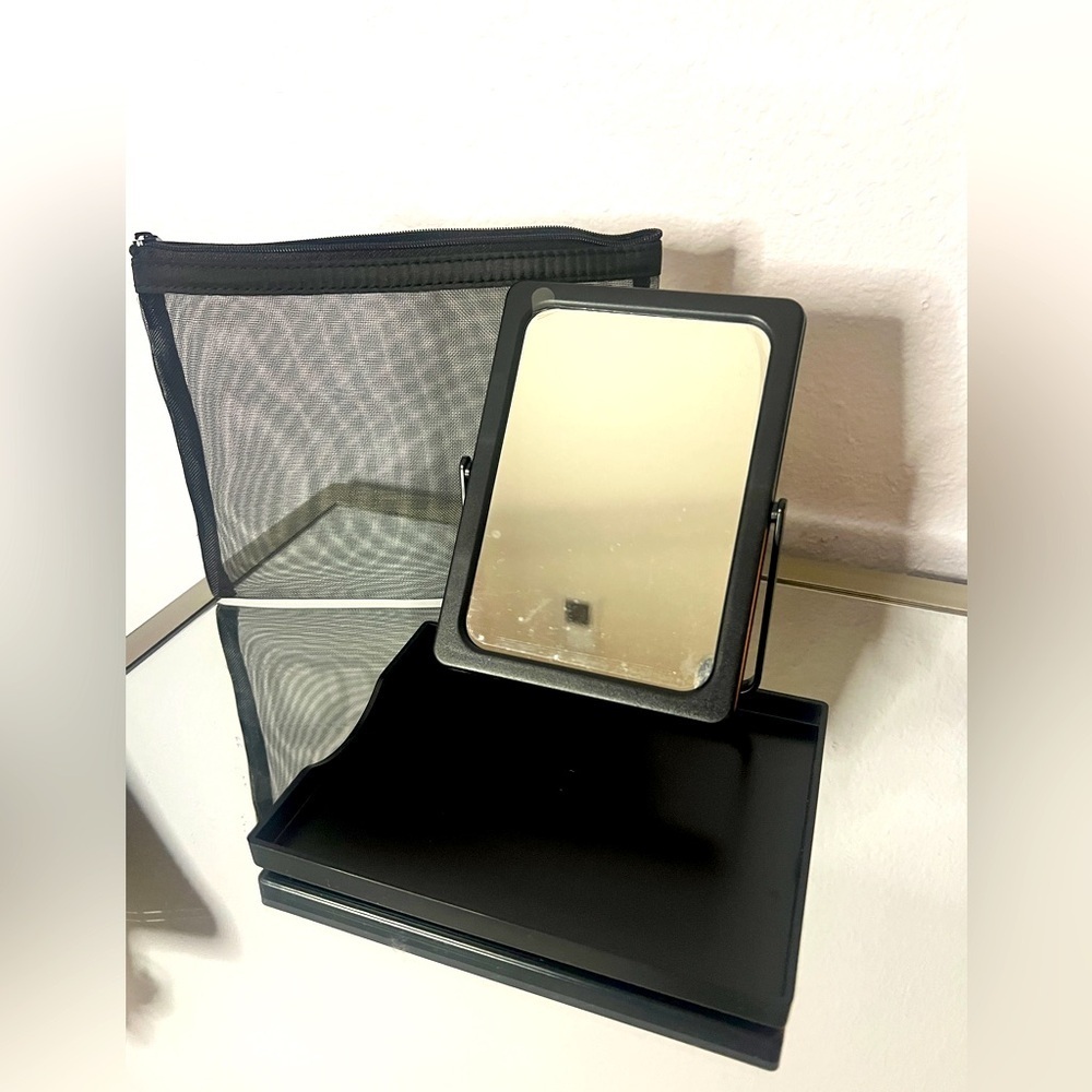 NWT Mary Kay Black Portable Foldable Travel Mirror & Stand Zippered Bag. 7 x 5